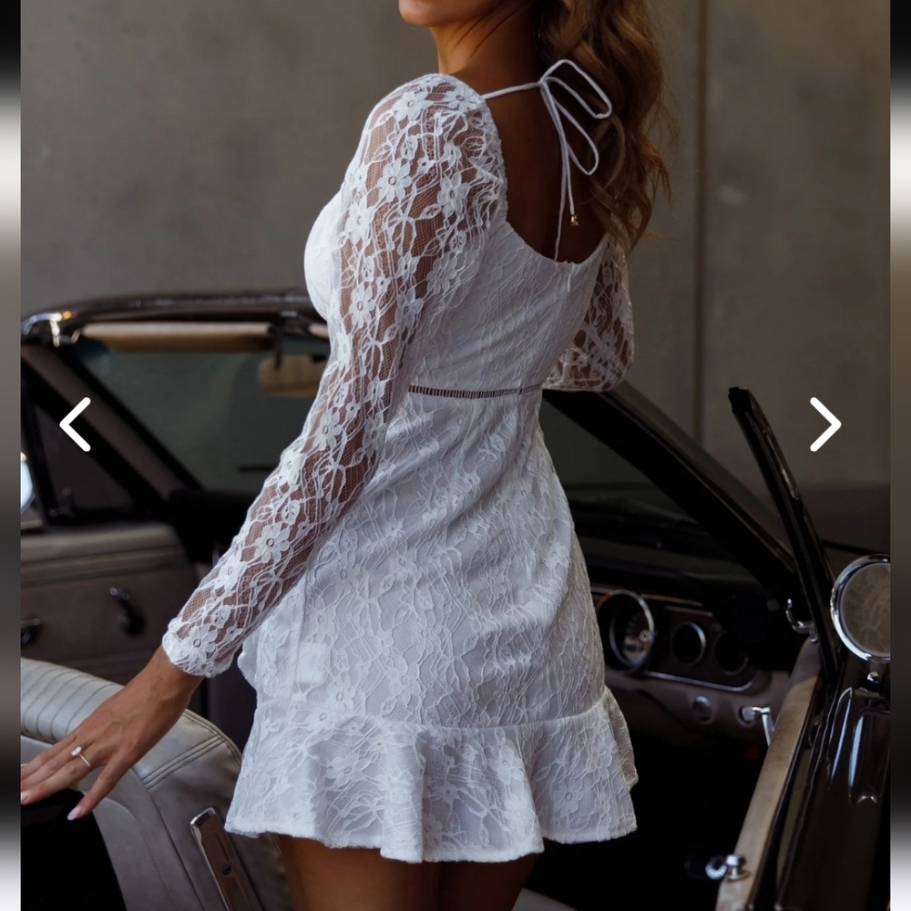 NWT Selfie Leslie Hali Long Sleeve Surplice Neckline Lace Dress White Size M - Picture 5 of 12